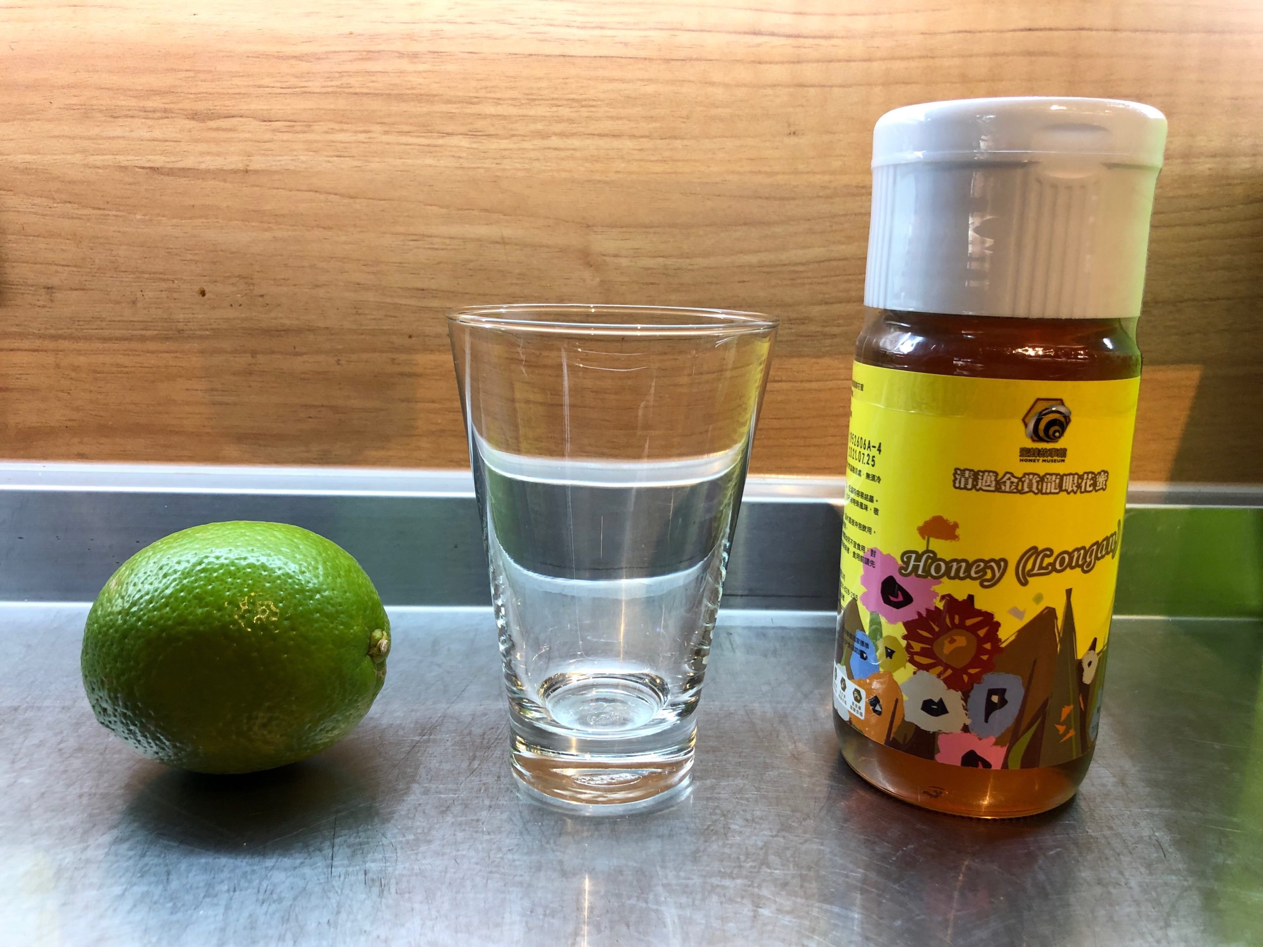 蜂蜜柠檬泡多久味道好?现泡和腌制是两种逻辑 蜂蜜柠檬泡多久味道好?现泡和腌制是两种逻辑